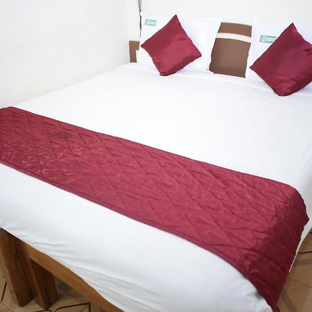 פונדיצ'רי A P Guest House מראה חיצוני תמונה