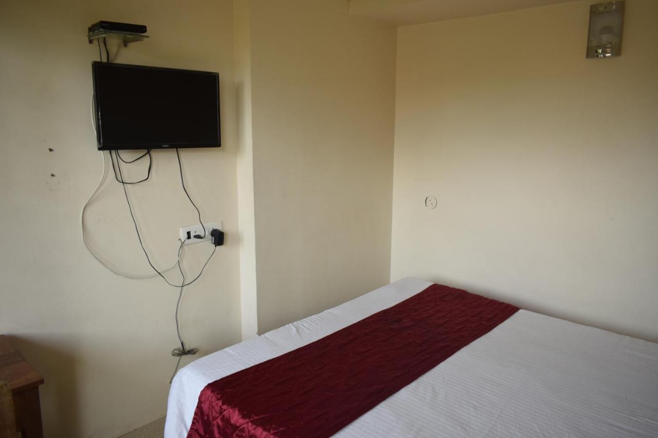 פונדיצ'רי A P Guest House מראה חיצוני תמונה